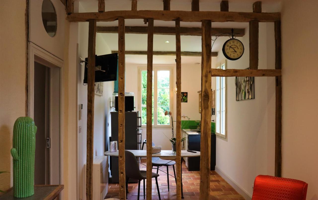 Maison D'Hotes Sainte-Marie Mirande  Bagian luar foto