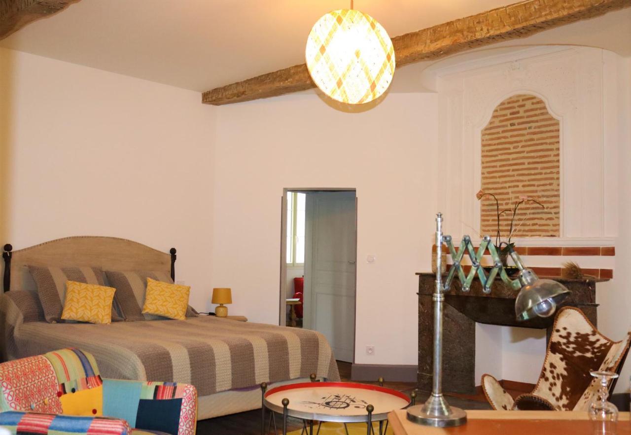 Maison D'Hotes Sainte-Marie Mirande  Bagian luar foto